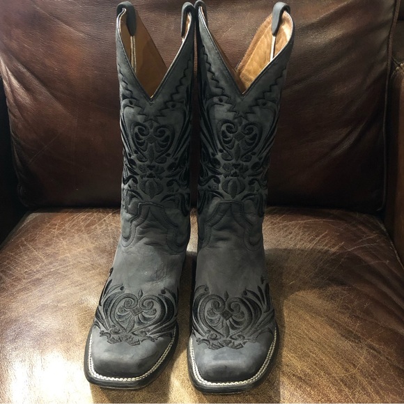 Circle G Shoes - Circle G Black Embroidered Boots 10